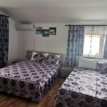 Casa Evelin 2mai Hostel Două Mai