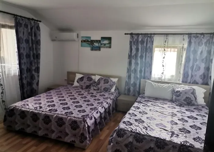 Casa Evelin 2mai Hostel Două Mai